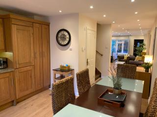Notting Hill 3BR Townhouse with ensuite bathrooms - Ideal for families - 1