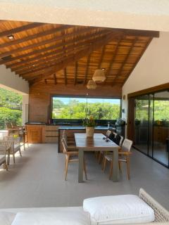 Casa alto padrão a 100 metros da praia brava - 4