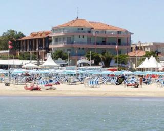 Albergo Villa Mauri - Rímini - 1