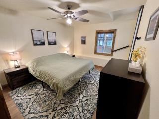 Denali 2 King bedrooms each with private bath - 3