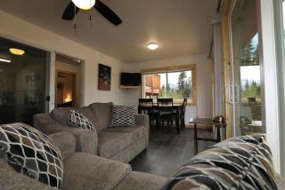 2 King Bedrooms each with full bath, Amazing Views! - Healy - 1