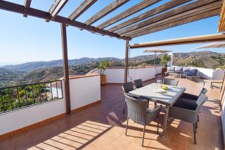 Penthouse 17A, Frigiliana 2 bedroom, Pool, Large Terrace and Amazing views in the center of Frigiliana HansOnHoliday Rentals - Frigiliana - 3