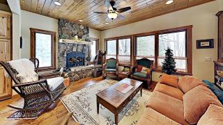 Ravensong Lodge - New Auburn - 5