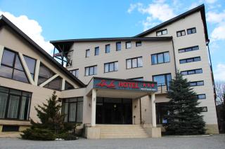 Hotel Ave Lux - Braşov - 0