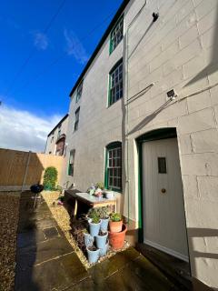 The Hideaway Holywell 1 - Holywell - 2