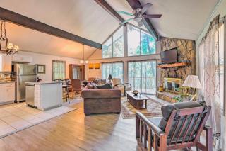 Beautiful Home with Mountain-View Deck and Smart TV - Warm Springs - 7