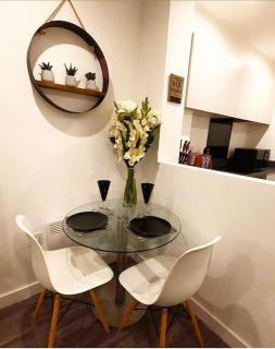 Feel at home apartment,central & close to beach! - Bournemouth - 7