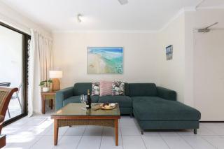 8 Tropical Reef - Right in town & near the beach - 6