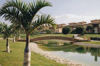 Cozy warm 2BR Apartment in a world class compound - Madinaty - 6