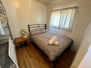 Family Getaway Cabin 50 - Broadwater - 3