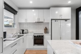 Highbury Coastal Villa - Rye - 1