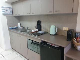 Jackies Studio Apartment - Cairns - 6
