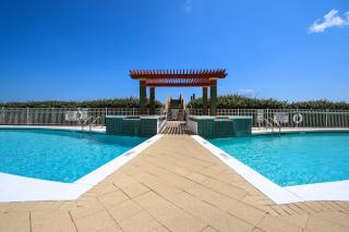 Incredible Great Deals On This Hidden Gem Gulf Front Condo at The Pearl Sleeps 8 - Navarre - 9