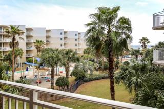 Cozy Courtyard Condo Stunning Gulf And Courtyard Views Sleeps 10 - Fort Walton Beach - 7