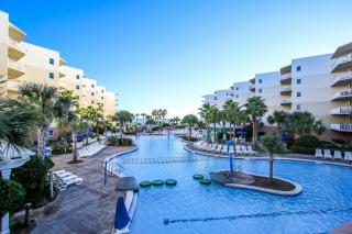 Cozy Courtyard Condo Stunning Gulf And Courtyard Views Sleeps 10 - Fort Walton Beach - 9