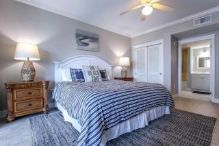 Cozy Courtyard Condo Stunning Gulf And Courtyard Views Sleeps 10 - Fort Walton Beach - 2