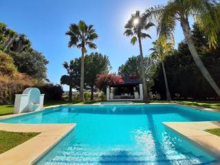 Villa Aqua prívate six suite bedrooms with large pool - 2