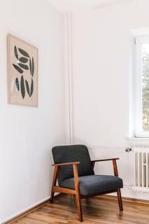 Komplett neu: 2-Zi zentral im Altbau. 24h-Checkin - 8