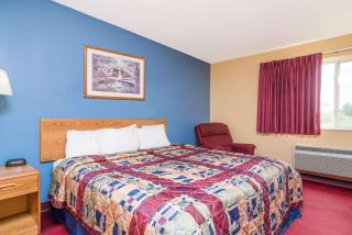 Days Inn by Wyndham West-Eau Claire - Eau Claire - 2