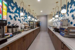 La Quinta Inn & Suites by Wyndham Galt Lodi North - 3