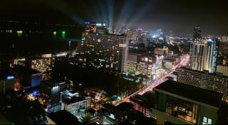 The BASE Luxury Condo - Pattaya - 4