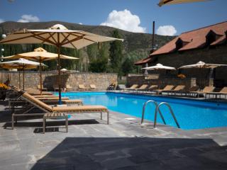 Tufenkian Avan Marak Tsapatagh Hotel - Kzylkʼend - 0