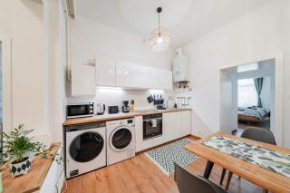 3 Bedrooms - 75sqm - 15 Min. City Center - 7