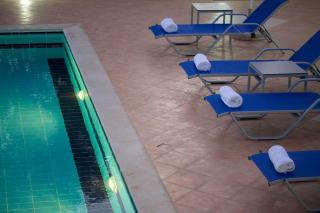 Blue Villa 2 - With Private Pool - Perama - 4