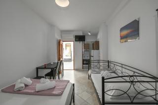 Studio Rene 3 - 8