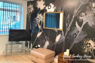 Great Sankey Serviced Accommodation - Warrington - 4