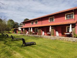 Apartamentos Rurales Llagumelon - 4