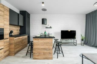 Esencja Apartments with Free Parking Garbary 104 by Noclegi Renters - Poznan - 2