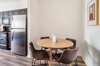 Domain 1br w gym pool wd nr restaurants ATX-176 - 8