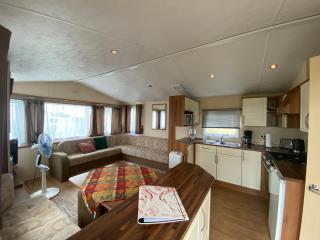 Ferienhaus / Ferienwohnung am Badesee nähe Leipzig mit Privatsstrand und Sauna - Löbnitz - 7