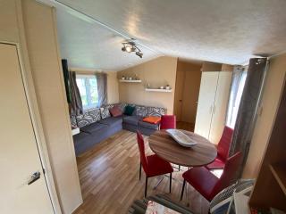 Ferienhaus / Ferienwohnung am Badesee nähe Leipzig mit Privatsstrand und Sauna - Löbnitz - 4