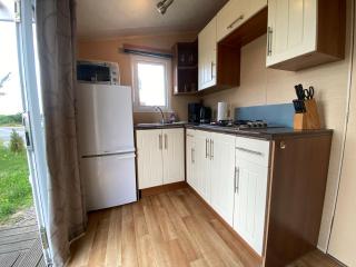 Ferienhaus / Ferienwohnung am Badesee nähe Leipzig mit Privatsstrand und Sauna - Löbnitz - 2