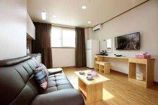 Traum Hotel & Condo - Gapyeong - 1