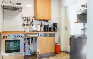 2 Bedroom Amazing Apartment In Loxstedt - Loxstedt - 5