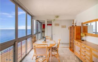 2 Bedroom Lovely Apartment In Benidorm - Benidorm - 3