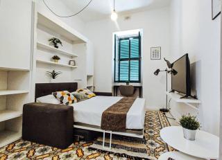 Entire Studio Apartment in Sliema 2A By Solea - Sliema - 4