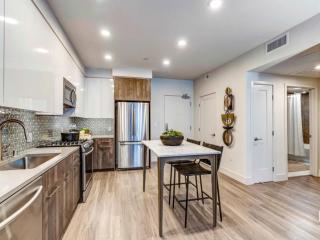 NOVO Apartments - Mountain View - 1