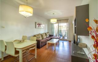 Cozy Apartment In Torrevieja With Wifi - Torrevieja - 9