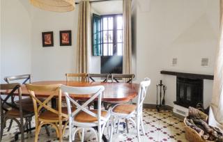 Beautiful Home In La Nava With Kitchen - La Nava - 5