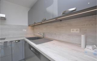 2 Bedroom Amazing Apartment In Cannes - Cannes - 4
