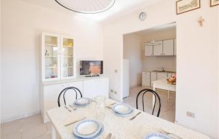 Stunning Apartment In Villasimius - Villasimius - 2