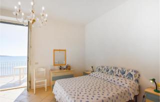 4 Bedroom Stunning Home In Sampieri - Sampieri - 6