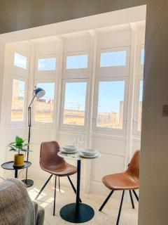 Maltese Apartment 2 with traditional Balcony by Solea - 1