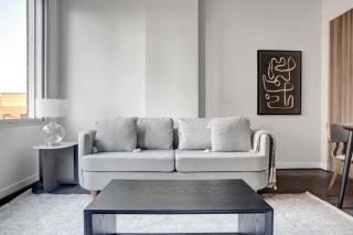 Clarendon 1BR w Gym WD Pool nr Metro WDC-381 - 9