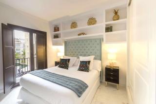 THE CLOCK HOUSE Luxury Urban Suites - Málaga - 4