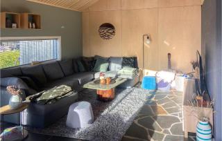 Amazing Home In Mosterhamn - Mosterhamn - 7